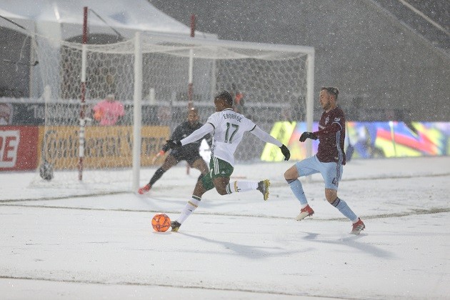 A referee’s eyebrows literally froze during the coldest game in MLS history - Bóng Đá