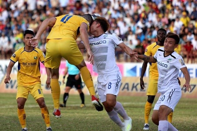 ‘Cái tát' từ các fan giúp HAGL tỉnh lại sau một giấc ngủ dài - Bóng Đá