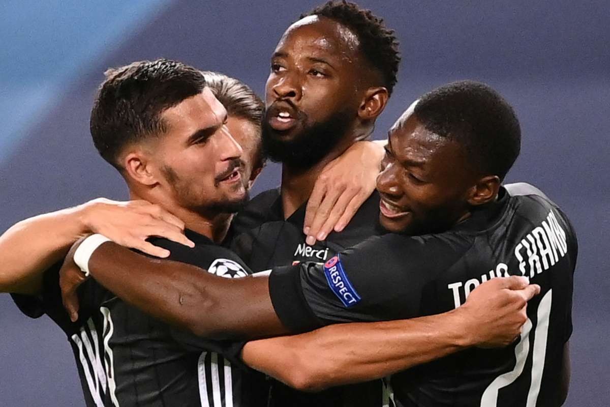 Moussa Dembele Sporting Director confirms striker will leave after Champions League exit - Bóng Đá