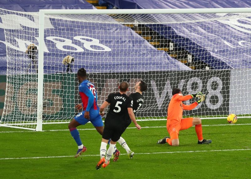 Man Utd còn không mau ký gấp 