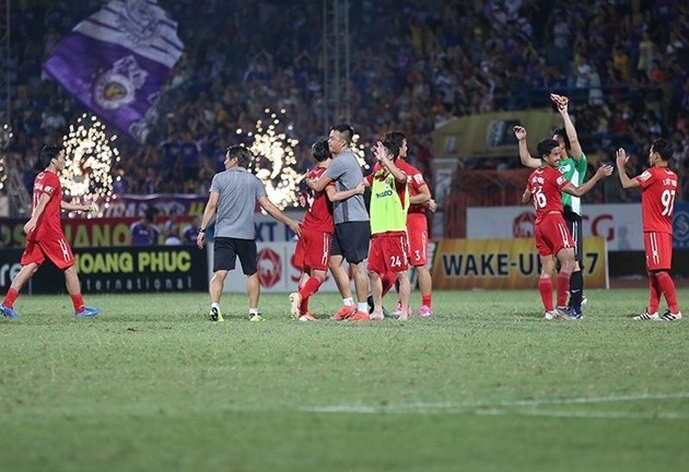 HAGL: Khi tình yêu từ người hâm mộ không được đền đáp! - Bóng Đá