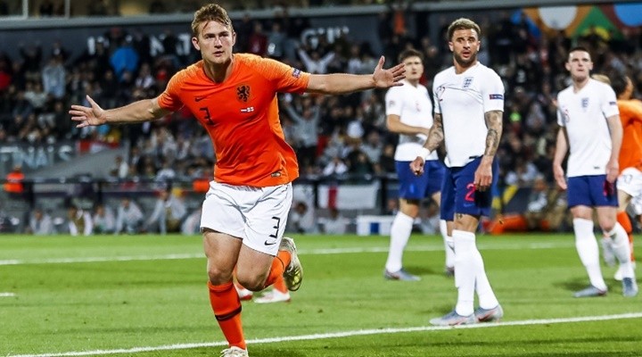 De Ligt - Bóng Đá