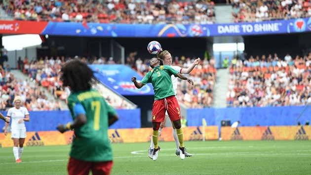 ẢNH: NỮ ANH - NỮ CAMEROON - Bóng Đá