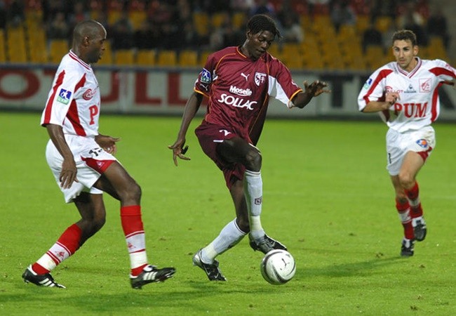 'Dứt áo' rời Arsenal, sự nghiệp 'gã Judas' lụi tàn theo năm tháng - Bóng Đá