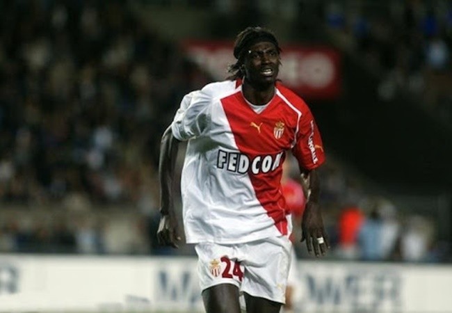 'Dứt áo' rời Arsenal, sự nghiệp 'gã Judas' lụi tàn theo năm tháng - Bóng Đá