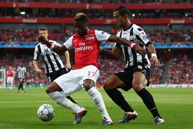 Cựu sao Barca mất tất cả vì ham tiền và ăn chơi trác táng - Bóng Đá