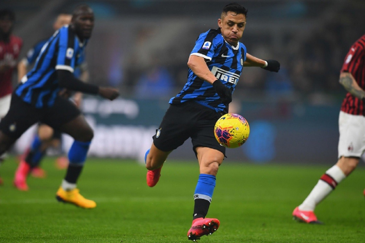 Alexis Sanchez has no Man Utd future despite previous Ole Gunnar Solskjaer claim - Bóng Đá