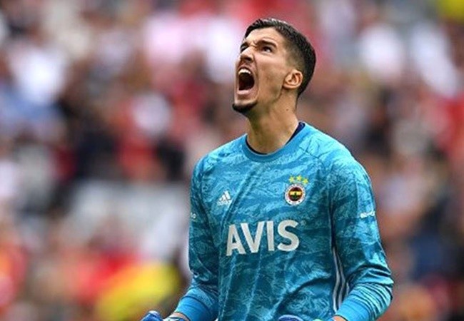 Sheffield United considering Altay Bayindir as possible Dean Henderson replacement - Bóng Đá