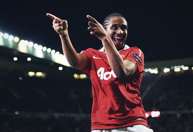 Vì sao Cậu bé vàng Châu Âu lụi tàn tại Man United? - Bóng Đá