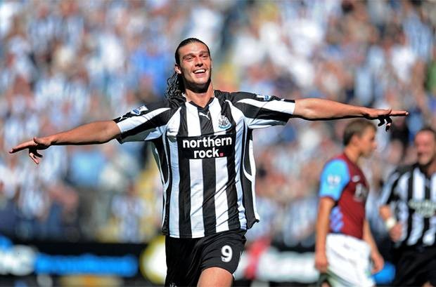 : Andy Carroll has joined boyhood club Newcastle United on a free transfer - Bóng Đá