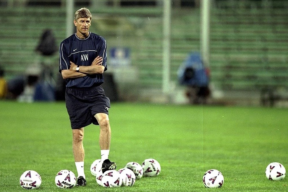 Bí mật đằng sau cuộc đại phẫu của Wenger ở Arsenal - Bóng Đá