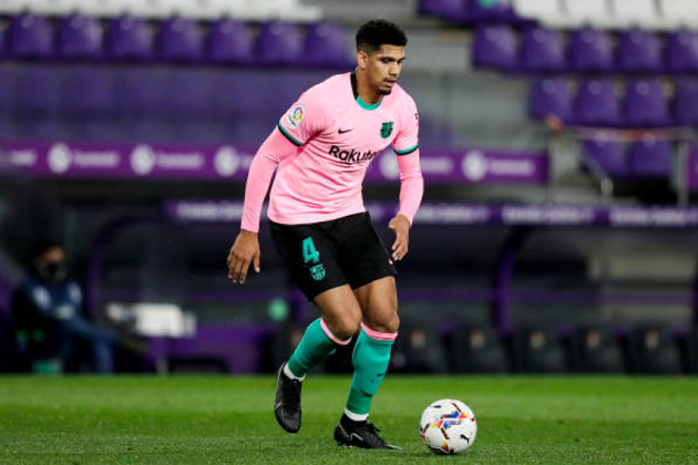 Ronald Araujo becoming Barca's lucky charm as Catalans yet to lose in La Liga with Uruguayan on the pitch - Bóng Đá
