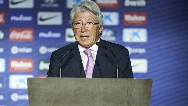 Atletico làm khó Barca 