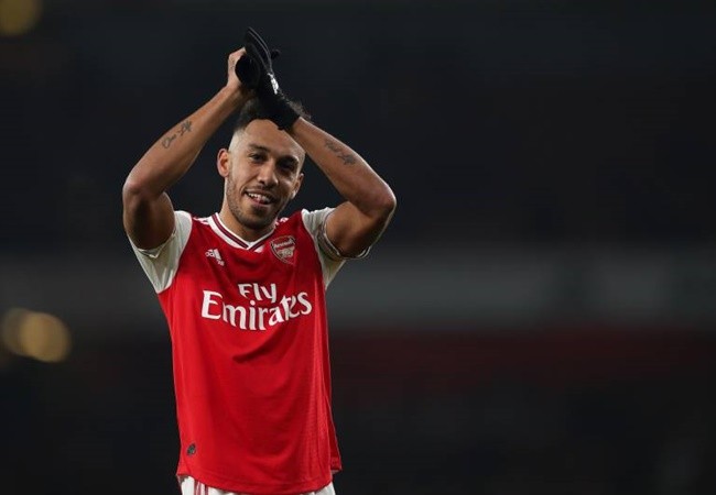 Granit Xhaka sends message to Arsenal over Pierre-Emerick Aubameyang transfer and defends Mesut Ozil - Bóng Đá