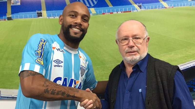 Maicon Douglas, ngôi sao tại Inter Milan và người thừa của Man City - Bóng Đá