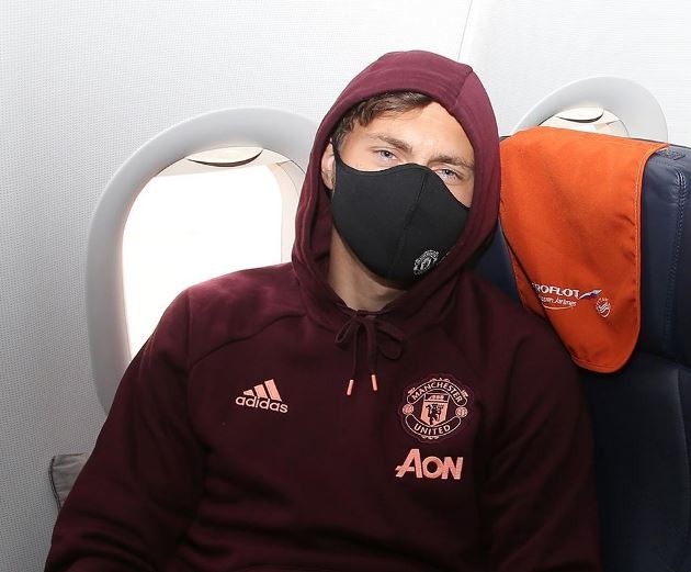 Man Utd đáp sân bay - Bóng Đá