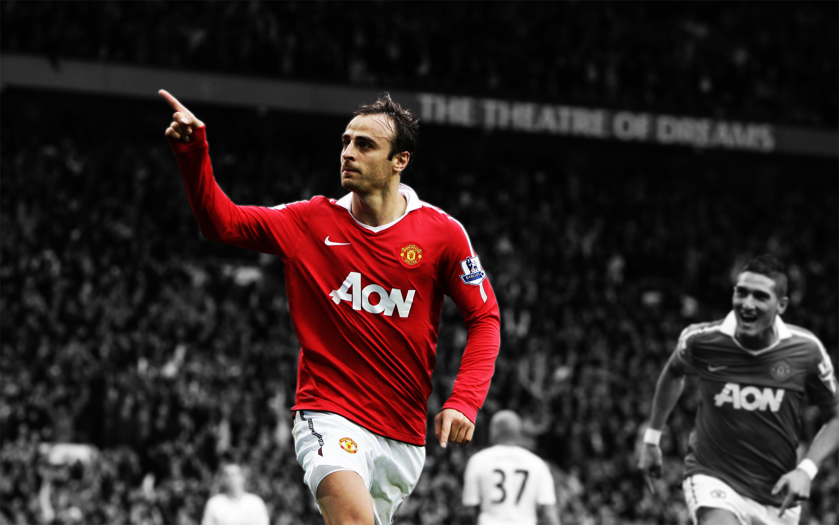 Dimitar Berbatov urges Harry Kane to follow his path amid Man Utd transfer interest - Bóng Đá