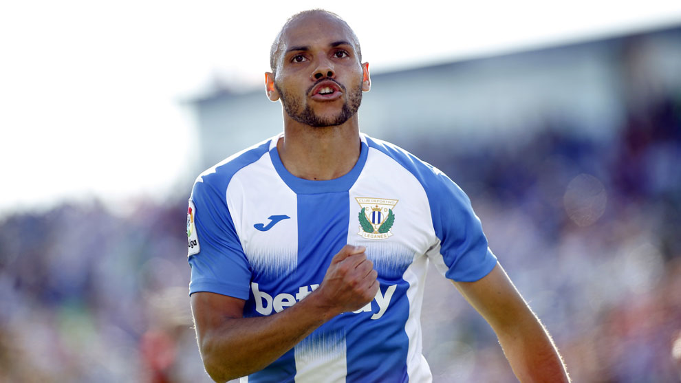 Barcelona activate the Braithwaite option and his agent is in Catalonia to negotiate - Bóng Đá