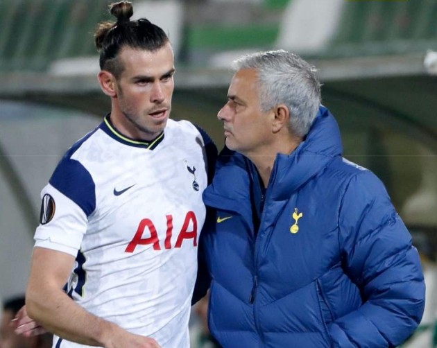 Mourinho wants to play 'happier than ever' Bale more often - Bóng Đá