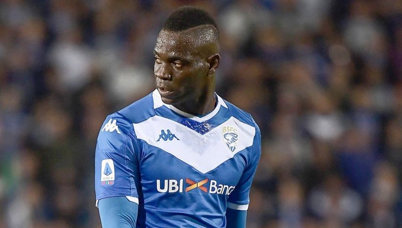 Balotelli: 'Tôi đã phải ăn bìa các tông trong những ngày cách ly' - Bóng Đá