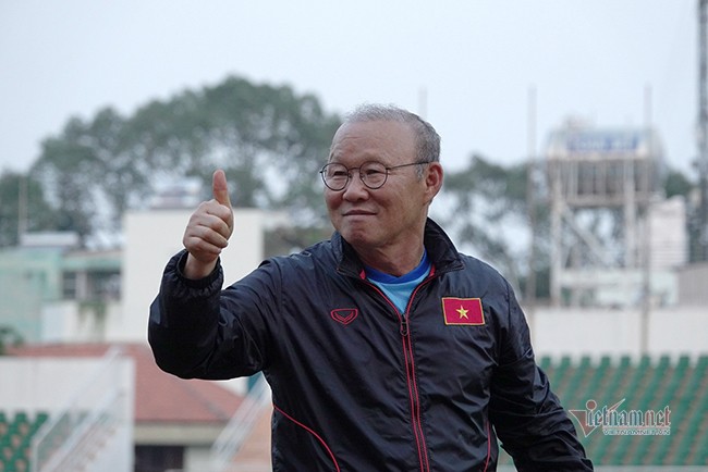 Chân sút tuyển Việt Nam dính 