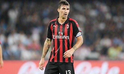 5 cái tên Man United có thể chiêu mộ để củng cố hàng phòng ngự - Bóng Đá