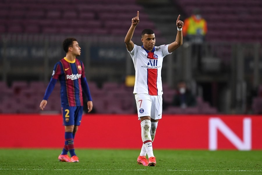 Ở tuổi 22, Mbappe quá bùng nổ so với Ronaldo hay Messi - Bóng Đá