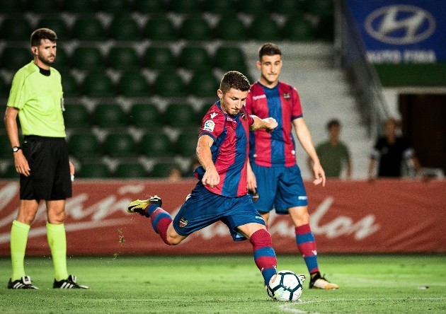 Arsenal has 3 alternatives for Thomas Partey - Bóng Đá