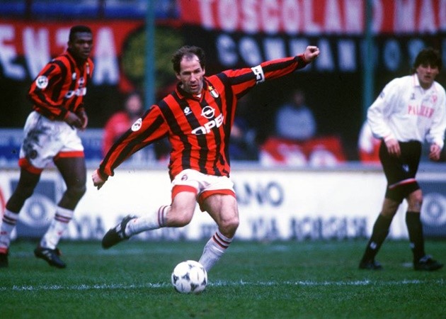 Từ Kaka đến Ronaldo: Đội hình kết hợp huyền thoại 'chất lừ' của 2 CLB thành Milan  - Bóng Đá