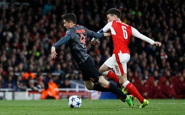 Arsene Wenger on if he could have VAR at a previous match (Barca 2-1 Arsenal) - Bóng Đá