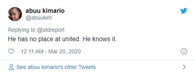 Manchester United: Fans frustrated as Chris Smalling is undecided on his future at Old Trafford - Bóng Đá