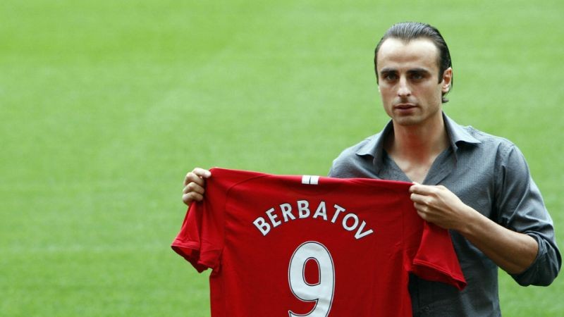 8 cựu cầu thủ ngầu nhất trên sân cỏ: 'Bông hồng vàng' Berbatov, thiên tài ngái ngủ Pirlo - Bóng Đá