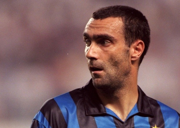 Từ Kaka đến Ronaldo: Đội hình kết hợp huyền thoại 'chất lừ' của 2 CLB thành Milan  - Bóng Đá