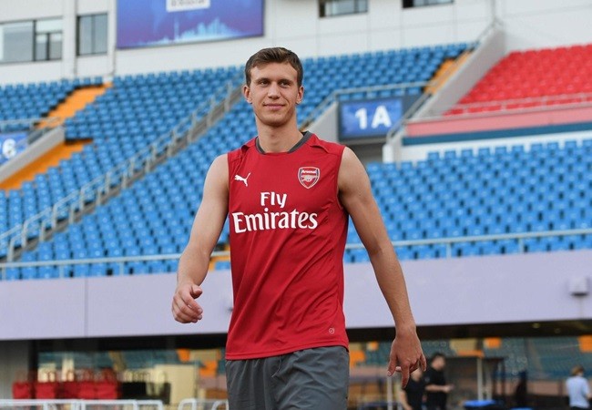 Arsenal midfielder Krystian Bielik set for medical with Derby - Bóng Đá