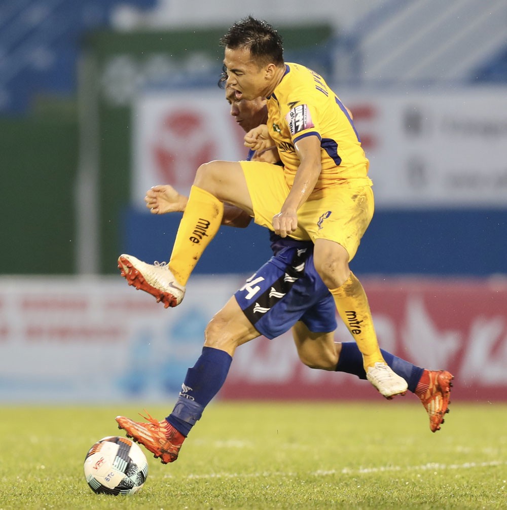 SLNA lo tìm nhà tài trợ để 