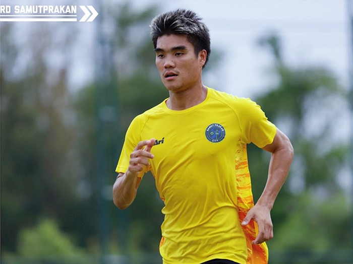 Sao ĐT Thái Lan vô tình tiết lộ chiến thuật dùng ở trận Việt Nam - Bóng Đá