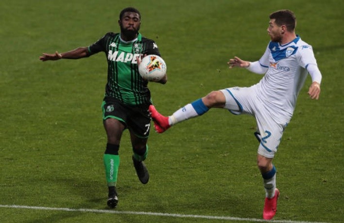 Top 10 cầu thủ qua người nhiều nhất - Bóng Đá