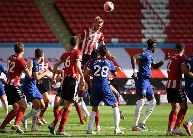 Thua sốc Sheffield United, Chelsea bị Man Utd phả hơi nóng sau gáy - Bóng Đá