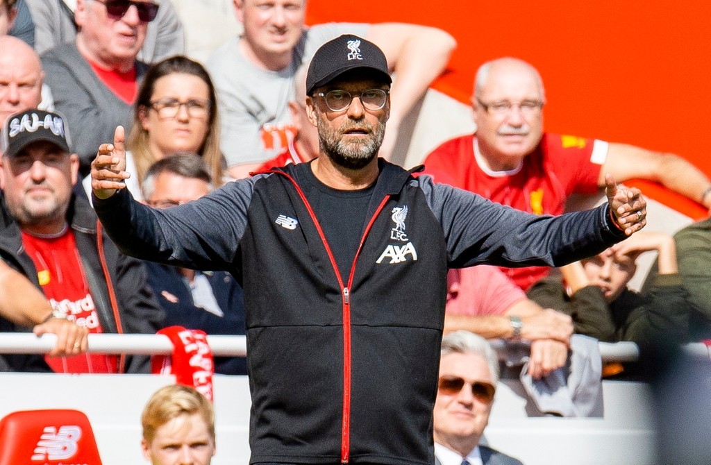 The forecast doesn't look great for Liverpool's chances of keeping Klopp as the terrible British weather could put him off signing a new deal - Bóng Đá