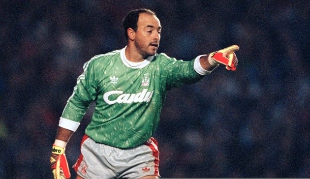 18 cầu thủ châu Phi từng khoác áo Liverpool trong kỉ nguyên Premier League (phần 2): Kẻ coi thường Gerrard góp mặt - Bóng Đá