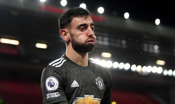 Man Utd star Bruno Fernandes explains dressing room moment that changed season - Bóng Đá