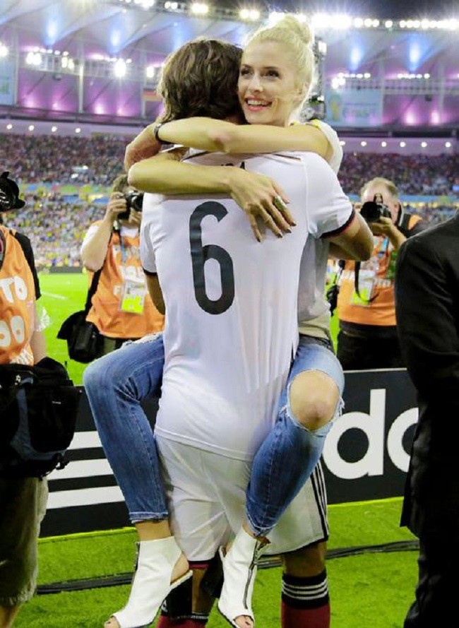 Does Khedira love a Bayern star? - Bóng Đá