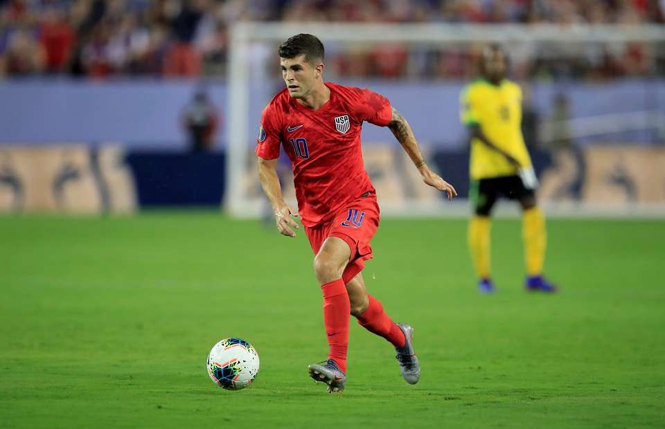 Chelsea star surpasses Cristiano Ronaldo in international goal involvement numbers - Bóng Đá