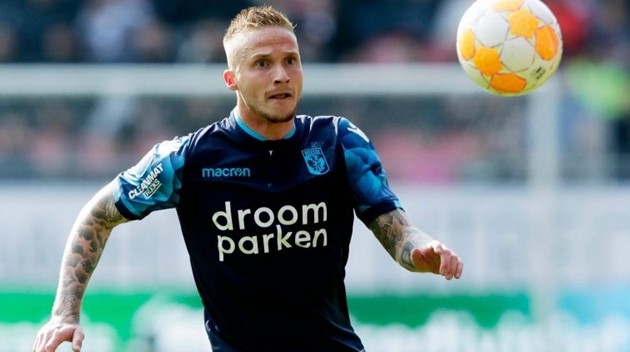 10 cựu sao Man Utd còn đang thi đấu mà có thể bạn không để ý  - Bóng Đá