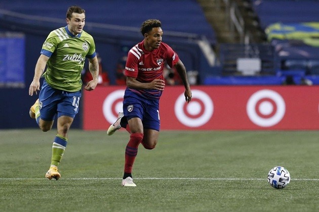 Bryan Reynolds arrives in Rome to complete transfer from FC Dallas - Bóng Đá