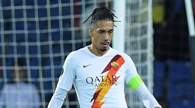 Những sai lầm của Smalling - Bóng Đá