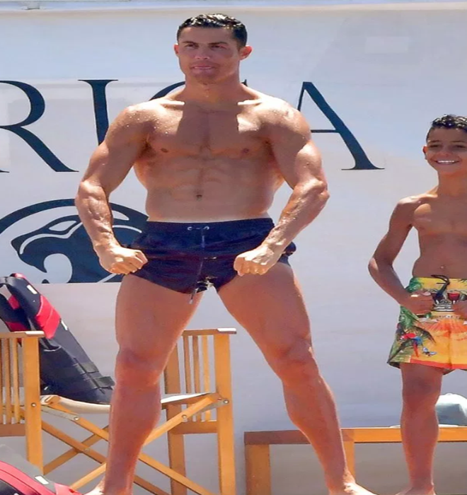 Footballers’ yachts: Ronaldo, Pochettino, Alli and more have hired boats on holiday, but which one was the most expensive? - Bóng Đá