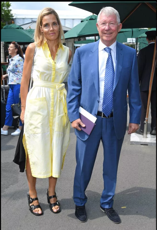 Man Utd legends Sir Alex Ferguson and David Beckham spotted at Wimbledon as stars come out to watch blockbuster Federer vs Nadal clash - Bóng Đá