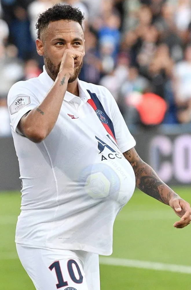 FRIENDS WITH BENEFITS Inside Neymar’s entourage, where you can earn around £10k-per-month, have access to exclusive celeb parties and can mingle with the stars - Bóng Đá