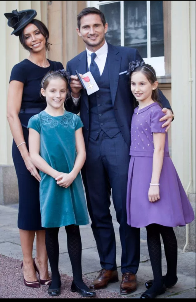 Frank Lampard’s star-studded family includes TV royalty like wife Christine and legends of football like Harry Redknapp - Bóng Đá